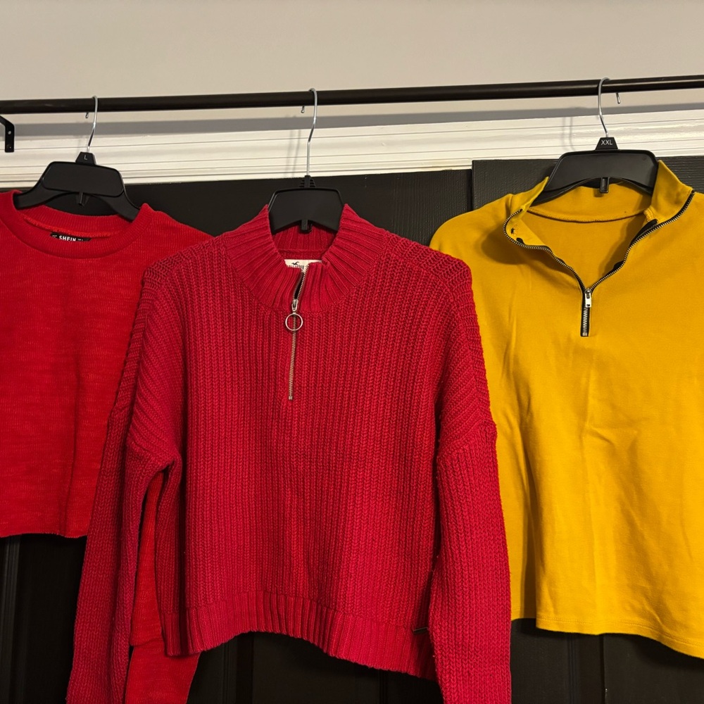 3 Women's Sweater Set Size XS/S